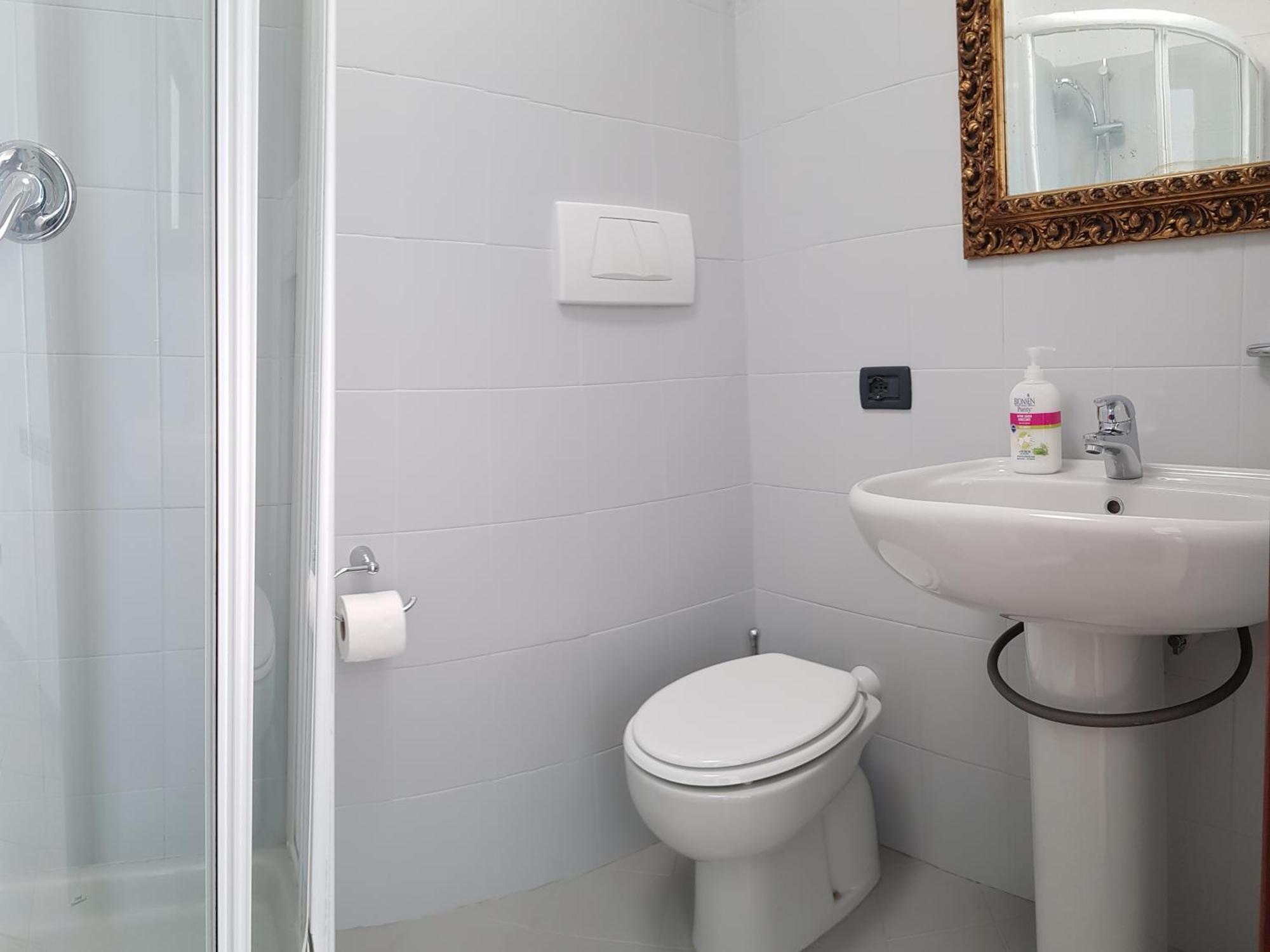 La Terrazza Apartment,A 50 Mt Dal Mare Varazze Quarto foto